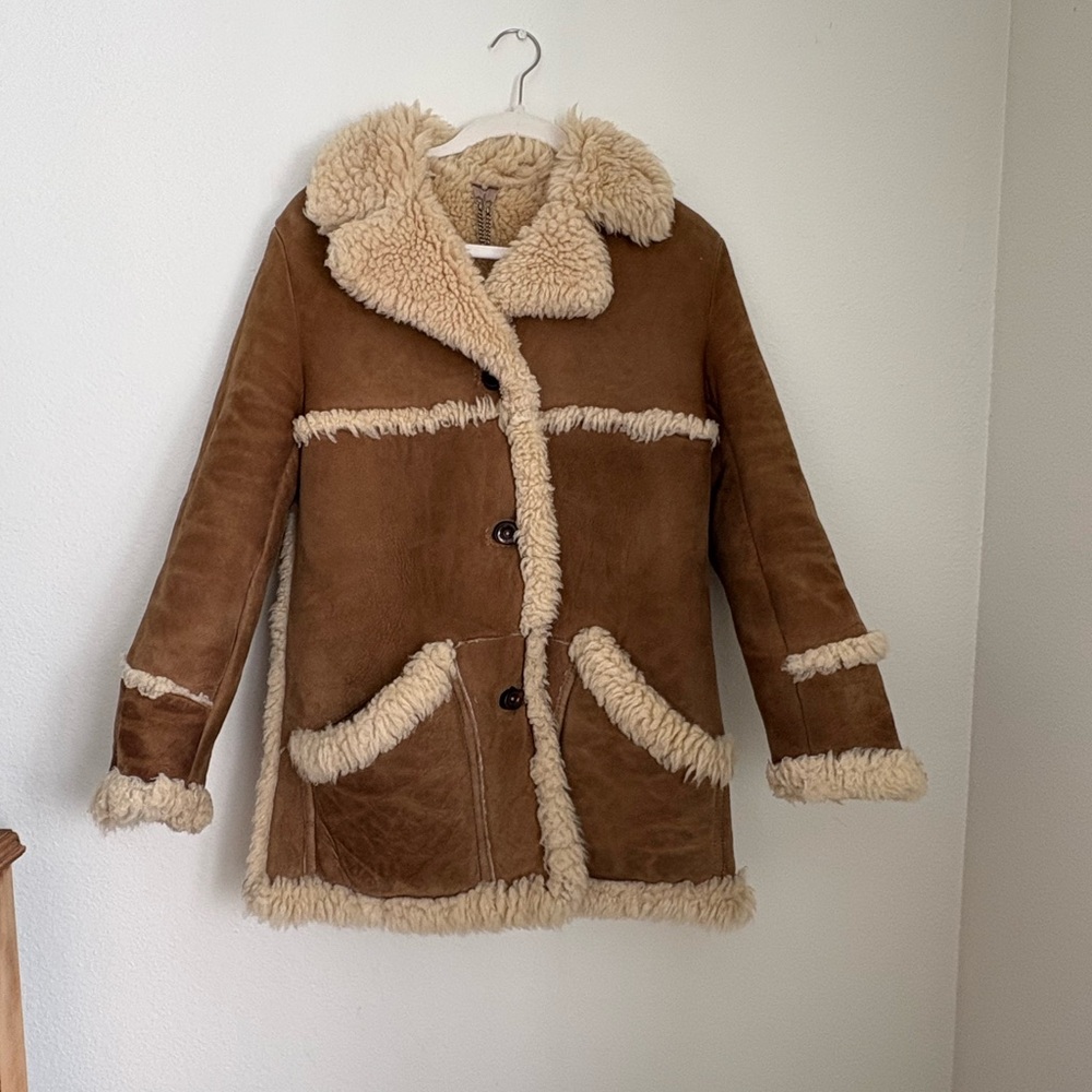 Vintage Baily’s of Glastonbury Genuine Suede & Shearling Coat